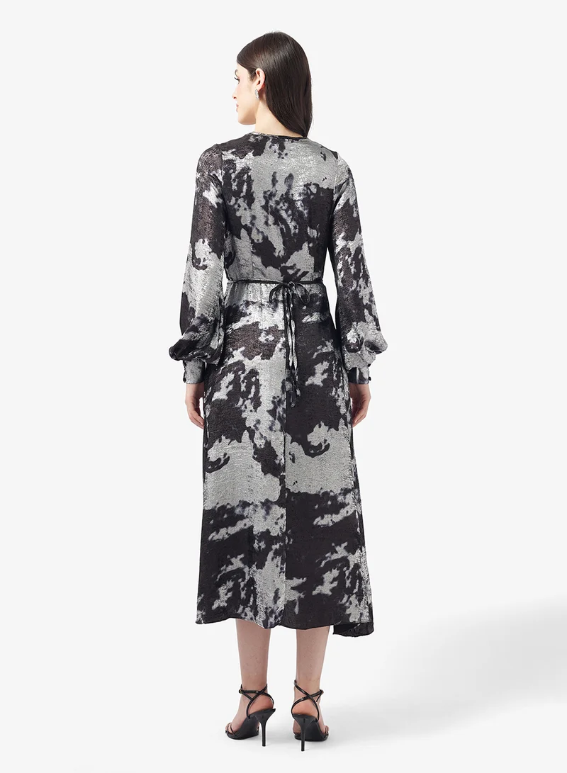 Little Mistress V Neck Cuff Sleeve Maxi Dress